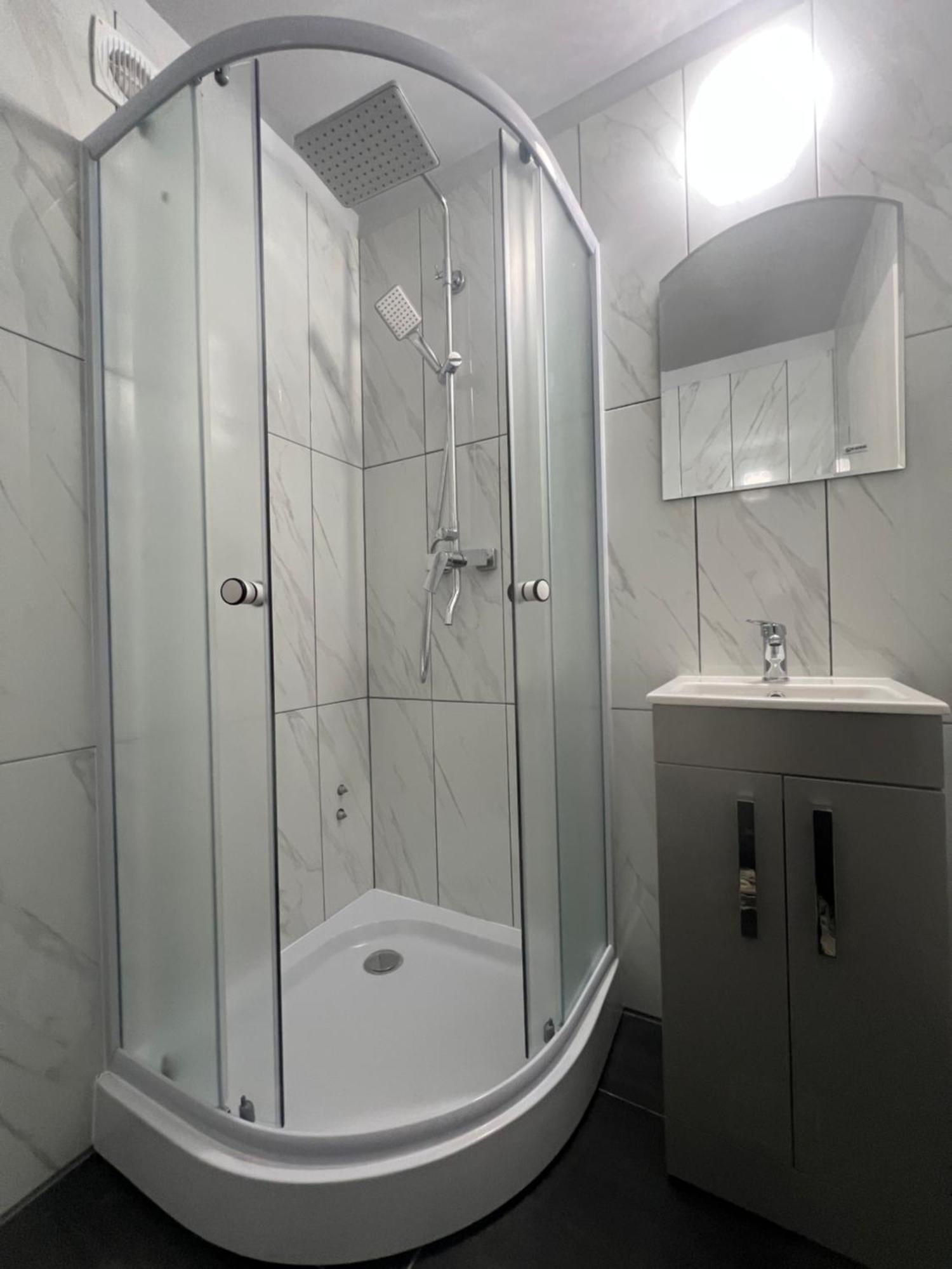 Hotel Le Baron 蒂米什瓦拉 外观 照片